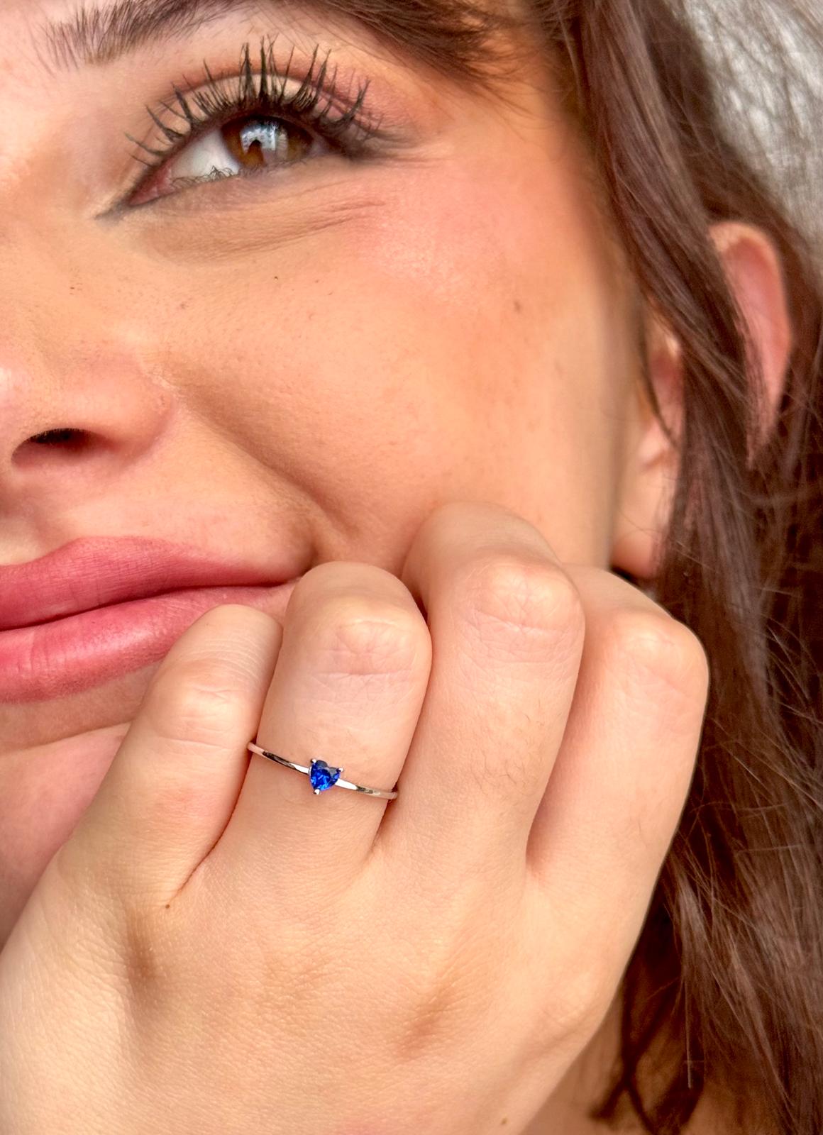 Anillo Aveline
