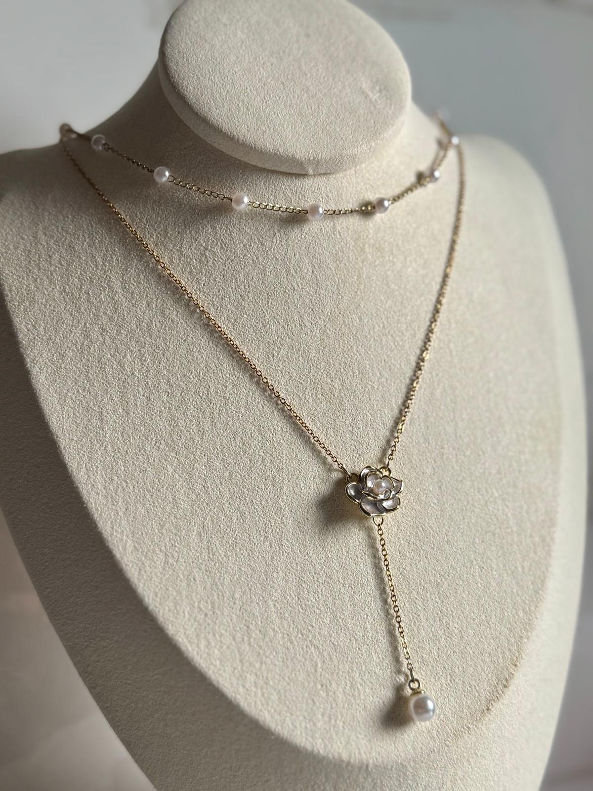 Collar Rosae